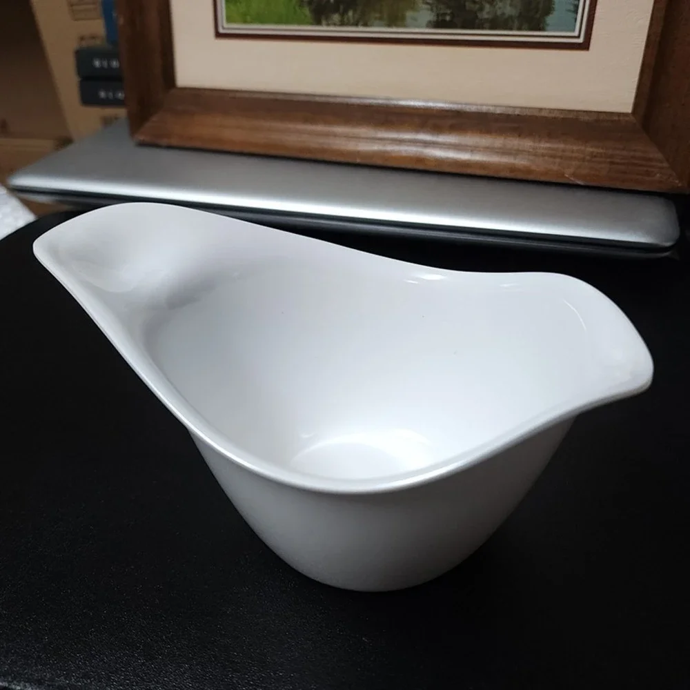 Vintage HUTZLER SAUCY SERVER 1987 White Melamine CURVY BOWL Gravy Boat 503 RETRO